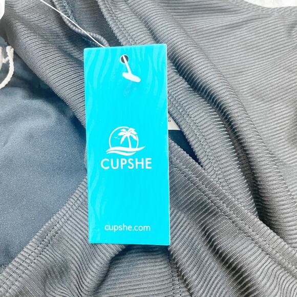 Cupshe Women's Black Onyx Cutout Scoop Neck Bralette & Hipster Bikini Set Medium - Picture 7 of 9